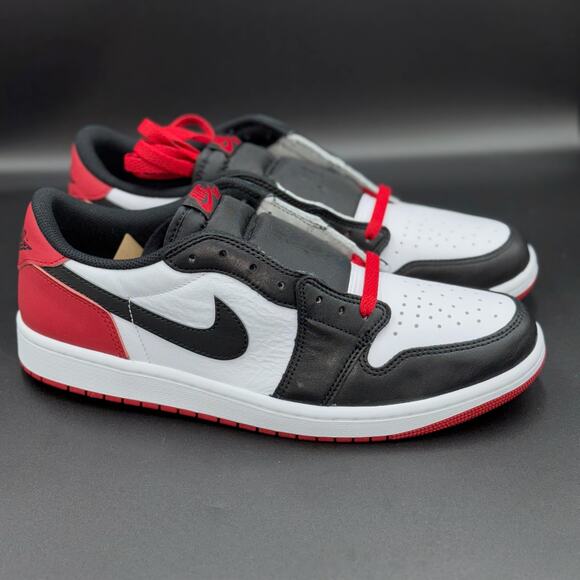 Jordan 1 Retro Low OG Black Toe (2023) - Picture 1 of 5